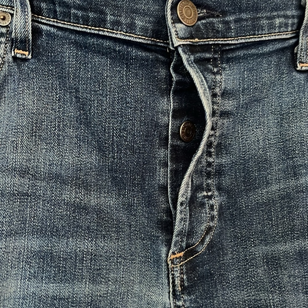 Citizens Of Humanity Straight Leg Jeans in Dark Blue Wash - Picture 6 of 14